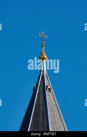 Croix d'or sur la cathédrale saint martin (Dom) de Mayence, Allemagne Banque D'Images