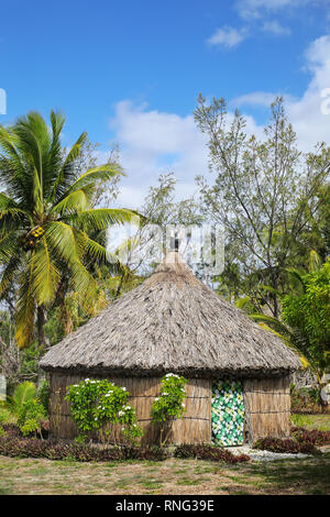 Maison Kanak traditionnelle sur l'île d'Ouvéa, Îles Loyauté, Nouvelle-Calédonie. Le Mélanésien Kanak sont les habitants de Nouvelle-Calédonie. Banque D'Images