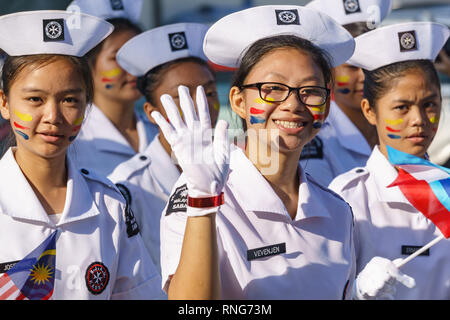 Malaysia-August Sabah Kiulu 30, 2016:d'étudiants ont marché pendant l'état de célébration du jour de l'indépendance de la Malaisie de l'indépendance célébré un mois. Banque D'Images