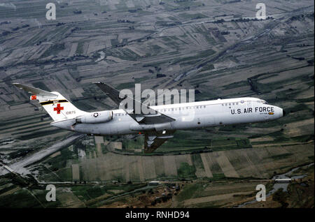 1981 - Un avion vue côté droit d'un C-9A Nightingale aircraft Banque D'Images
