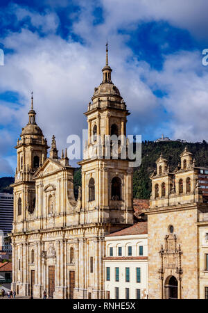 Cathédrale de la Colombie et Tabernacle Chapelle, la Place Bolivar, Bogota, Colombie, du District de la capitale Banque D'Images