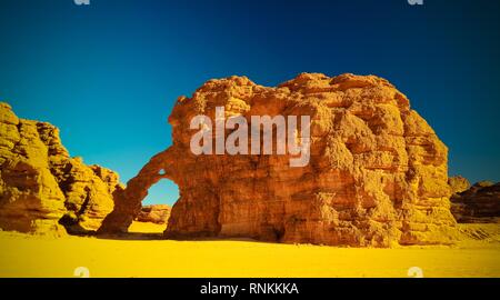 Résumé Rock formation à Tegharghart aka elephant à Tassili nAjjer parc national en Algérie Banque D'Images