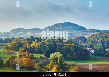 Hohe sommet Wann (387 m). Hassberge Hills, Basse Franconie, Bavière, Allemagne. Banque D'Images