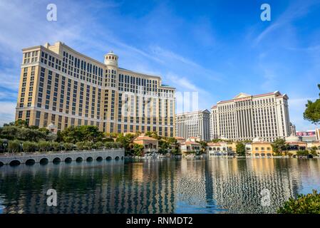 Lac en face de l'hôtel Bellagio, Casino, hôtel de luxe, Las Vegas Strip, Las Vegas, Nevada, USA Banque D'Images