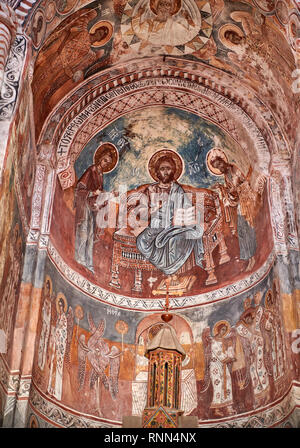 Photos et images de Nikortsminda ( Nicortsminda ) St Nicholas cathédrale orthodoxe de Géorgie intérieur riche fresques de l'autel, l'abside du 16ème siècle, Nik Banque D'Images