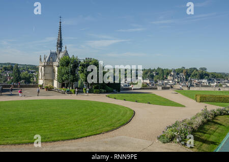 FRANCE AMBOISE SEP 2013 : vue sur la cour d'Amboise château le 2 septembre 2013. Le château était une résidence royale favorisée Banque D'Images