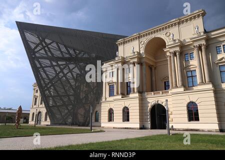 Dresde, Allemagne - 10 MAI 2018 : Musée de l'histoire militaire de la Bundeswehr à Dresde, Allemagne. Le nouveau bâtiment a ouvert ses portes en 2011 a été conçu par Daniel Libesk Banque D'Images