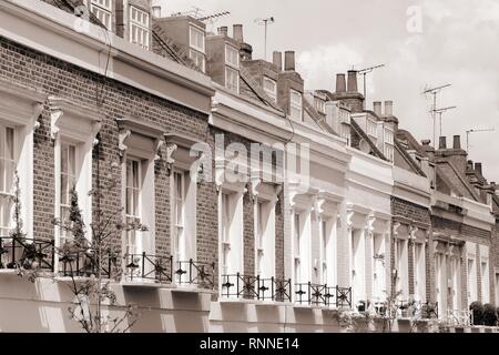 Londres, Royaume-Uni - maisons dans le quartier de Camden Town. Sépia - filtered style retro photo monochrome. Banque D'Images