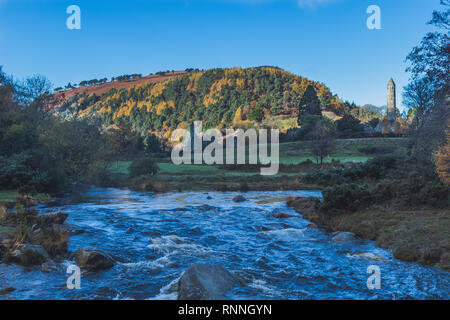 La ville monastique de Glendalough Irlande à l'automne Banque D'Images