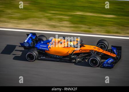 Barcelone, Espagne. 19 Février, 2019 : LANDO NORRIS (GBR) de l'équipe McLaren dans ses lecteurs dans sa MCL34 au cours de la deuxième journée de l'hiver Formule 1 essais au Circuit de Catalunya Banque D'Images