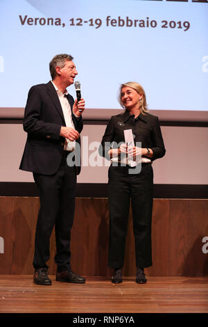 Vérone, Italie. 19 févr. 2019. Paolo et Francesca Romano Briani Crédit : Mickael Chavet/Alamy Live News Banque D'Images