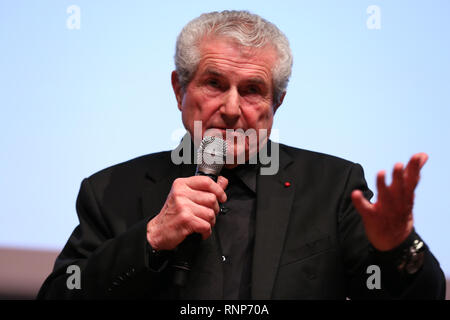 Vérone, Italie. 19 févr. 2019. Oscar cinéaste Claude Lelouch assiste à la soirée de clôture du 15e Festival Schermi d'Amore : Crédit Mickael Chavet/Alamy Live News Banque D'Images