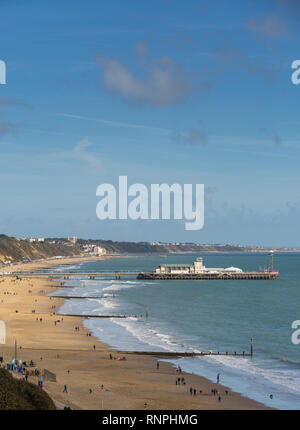 La plage de Bournemouth et de la jetée de Bournemouth, Dorset, UK Banque D'Images