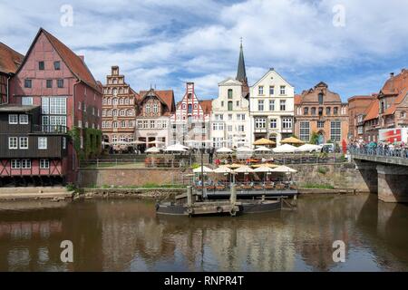 Maisons historiques et maisons de négociants, vieux port, vieille ville, Lunebourg, Basse-Saxe, Allemagne Banque D'Images