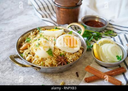 Biryani d'oeufs maison / Pilaf ou Pulav /Spicy Chettinadu riz Pulao Malabar de Dindigul Banque D'Images