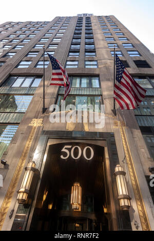 500 Fifth Avenue, entrée privée, conçu par la firme de Shreve, Lamb & Harmon dans le style Art Déco, New York City, USA Banque D'Images