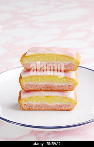 Libre pile de tranches de gâteau ange anglais Banque D'Images