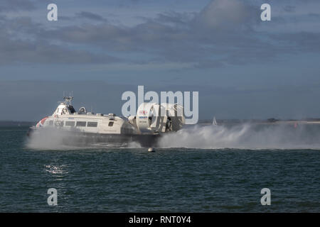 À Ryde Portsmouth hovertravel aéroglisseur, Portsmouth, Portsmouth, Royaume-Uni Banque D'Images