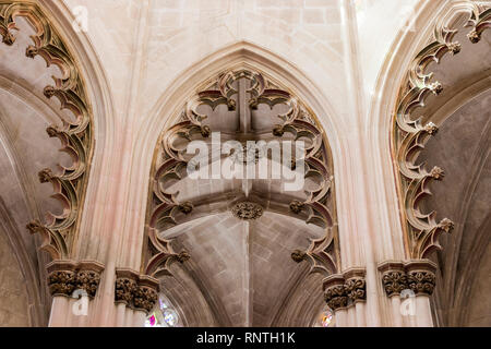 Batalha, Portugal. La chapelle des fondateurs (Capela do Fundador), panthéon royal avec les tombeaux du roi Jean I de Portugal et de Philippa de Lancastre Banque D'Images