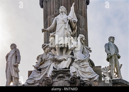 Miguel Hidalgo Vicente Guerrero Angel Monument de l'indépendance des statues Morelos Mexico Mexique. Construit en 1910 pour célébrer l'indépendance au début de la guerre 18 Banque D'Images