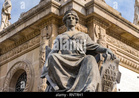 Statue Angel Monument de l'indépendance de la Justice La ville de Mexico au Mexique. Construit en 1910 pour célébrer l'indépendance guerre au début des années 1800. Banque D'Images