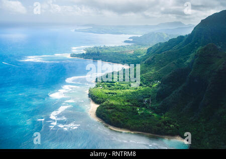 Kauai est la quatrième plus grande île et est parfois appelé le jardin de l'île, ce qui est tout à fait exact Banque D'Images