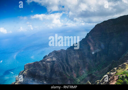 Kauai est la quatrième plus grande île et est parfois appelé le jardin de l'île, ce qui est tout à fait exact Banque D'Images