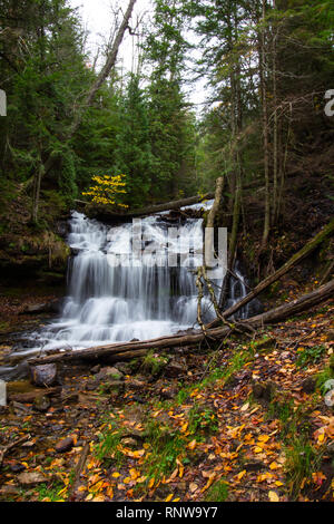 Wagner tombe en automne, au Michigan Banque D'Images