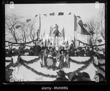 Cérémonie à Jeanne d'Arc, Meridian Hill Memorial Park, Washington, D.C. Banque D'Images