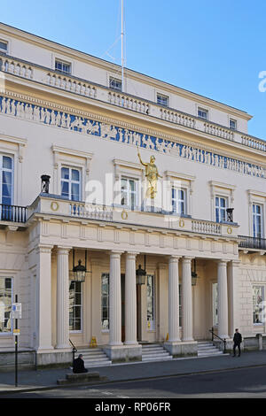 L'Atheneum, un club privé, exclusif sur Pall Mall, London, UK.Bâtiment conçu par Decimus Burton Banque D'Images