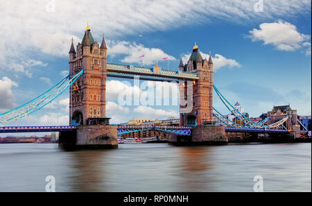 London, Tower Bridge Banque D'Images