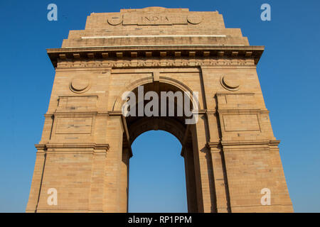 Porte de l'Inde à Delhi Inde avec ciel bleu Banque D'Images