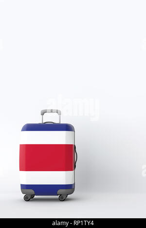 Valise de voyage avec le drapeau du Costa Rica. Destination de vacances. 3D Render Banque D'Images