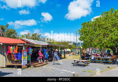 ARUTANGA, Aitutaki, ÎLES COOK - 30 septembre 2018 : Vue de la construction d'un magasin de vêtements. L'espace de copie pour le texte Banque D'Images