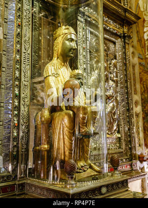 Montserrat, Espagne, le 23 avril 2017 : l'image de la Vierge de Montserrat, alias Notre Dame de Montserrat, alias Vierge Noire Banque D'Images