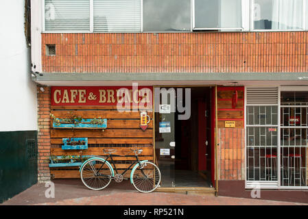 Sa façade est décorée de restaurant dans le quartier historique de Bogota, La Candelaria, la Colombie. Sep 2018 Banque D'Images