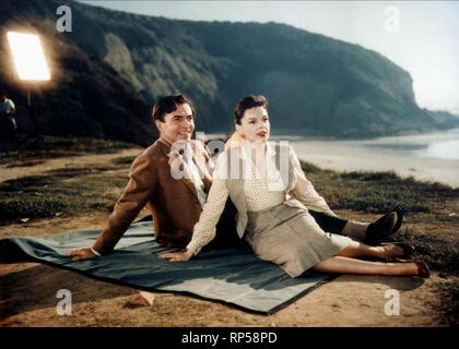 JAMES MASON,Judy Garland, UNE ÉTOILE EST NÉE, 1954 Banque D'Images