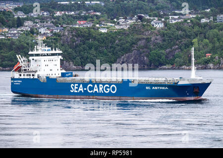 Navire roulier SC ASTREA de Sea-Cargo sortant saute de Bergen. Sea-Cargo est une société de transport multimodal, fournit des services de logistique sur le North-Sea. Banque D'Images