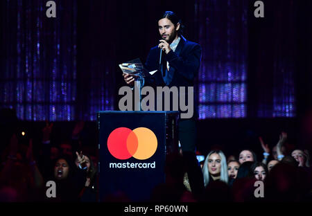 Jared Leto sur scène lors des Brit Awards 2019 à l'O2 Arena, Londres. Banque D'Images