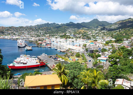 Vue sur port et de la ville de Sion, colline, Kingston, Saint Vincent et les Grenadines, Lesser Antilles, Caribbean Banque D'Images