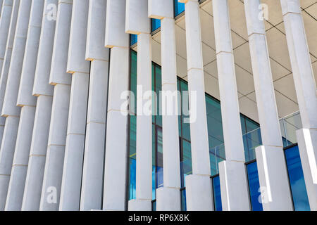 Lisbonne, Portugal-October, 2017 : l'architecture moderne de Lisbonne, Portugal, de traitement de l'immeuble de l'énergie Banque D'Images