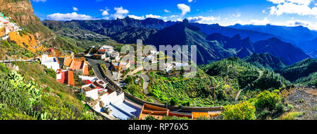 Artenara impressionnant village,vue panoramique,Gran Canaria, Espagne. Banque D'Images