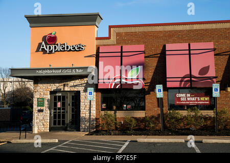 Un logo affiche à l'extérieur d'un Applebee's restaurant lieu de Fredericksburg, en Virginie, le 19 février 2019. Banque D'Images