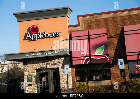 Un logo affiche à l'extérieur d'un Applebee's restaurant lieu de Fredericksburg, en Virginie, le 19 février 2019. Banque D'Images