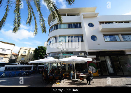 Le Poli House hotel à Tel-Aviv. Banque D'Images