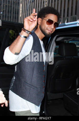 ***PHOTO*** Jussie Smollett arrêté pour conduite désordonnée de crime pour le dépôt d'un faux rapport de police. NEW YORK, NY - 25 SEPTEMBRE : Jussie Smollett vu quitter SiriusXM Studios de New York le 25 septembre 2017. Credit : RW/MediaPunch Banque D'Images
