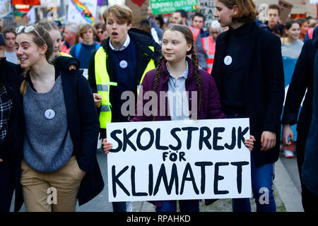 Bruxelles, Belgique. 21 février 2019. Swedish 16 ans activiste climatique Greta Thunberg prend part à une marche pour l'environnement et le climat organisées par les étudiants .Alexandros Michailidis/Alamy Live News Banque D'Images