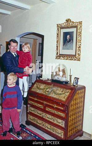 Christian Ludwig der Kinder und Irina von Vater und Preußen Christian Sigismund, Deutschland 1991. Les enfants Christian Ludwig et Irina de Prusse et leur père Christian Sigismund, Allemagne 1991. Banque D'Images