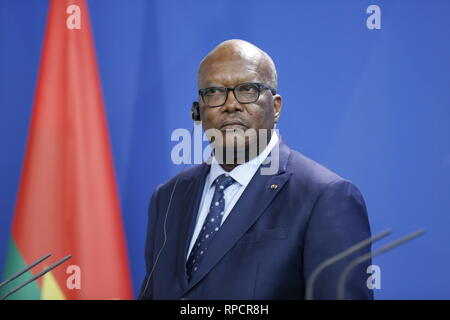 Berlin, Allemagne. Feb 21, 2019. Le président de la République du Burkina Faso, Roch Marc Kaboré à la conférence de presse à la Chancellerie fédérale. Credit : Simone Kuhlmey/Pacific Press/Alamy Live News Banque D'Images