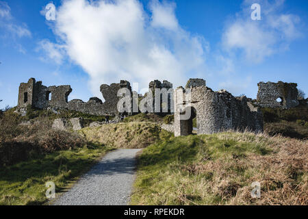 Ruines du rocher de Dunamase populaires attraction historique trouvé dominant la vallée de l'O'Moores, à l'extérieur de Portlaoise, Comté de Laois, en Irlande Banque D'Images